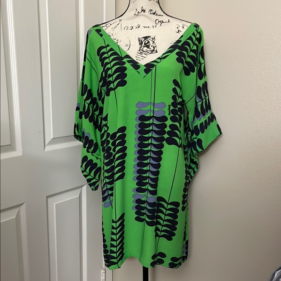 Manuhealii Dresses & Skirts - EUC Manuhealii Malie By The Sea Dress Pakalana Green and Black S